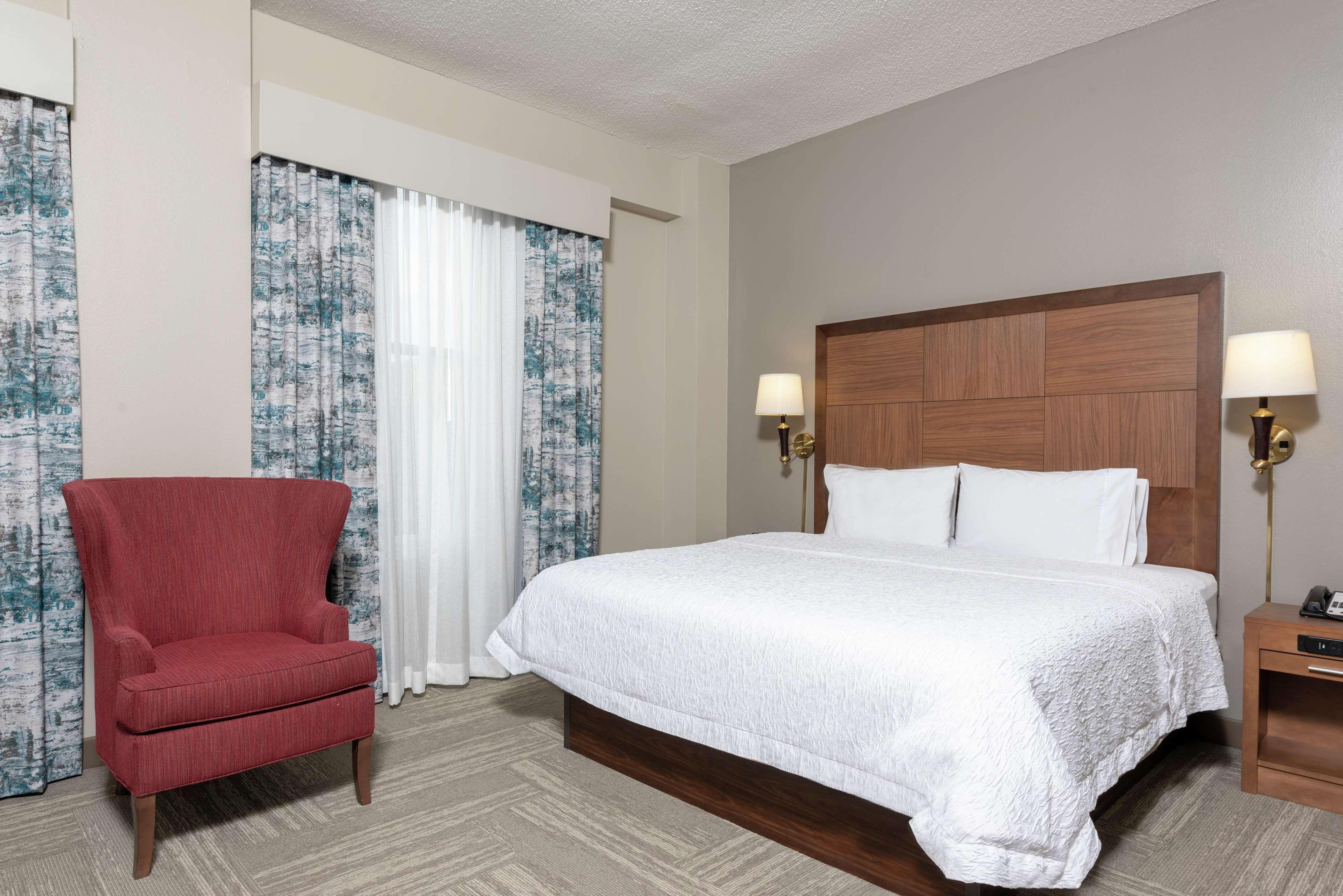 Hampton Inn Indianapolis Downtown Across From Circle Centre Exterior foto