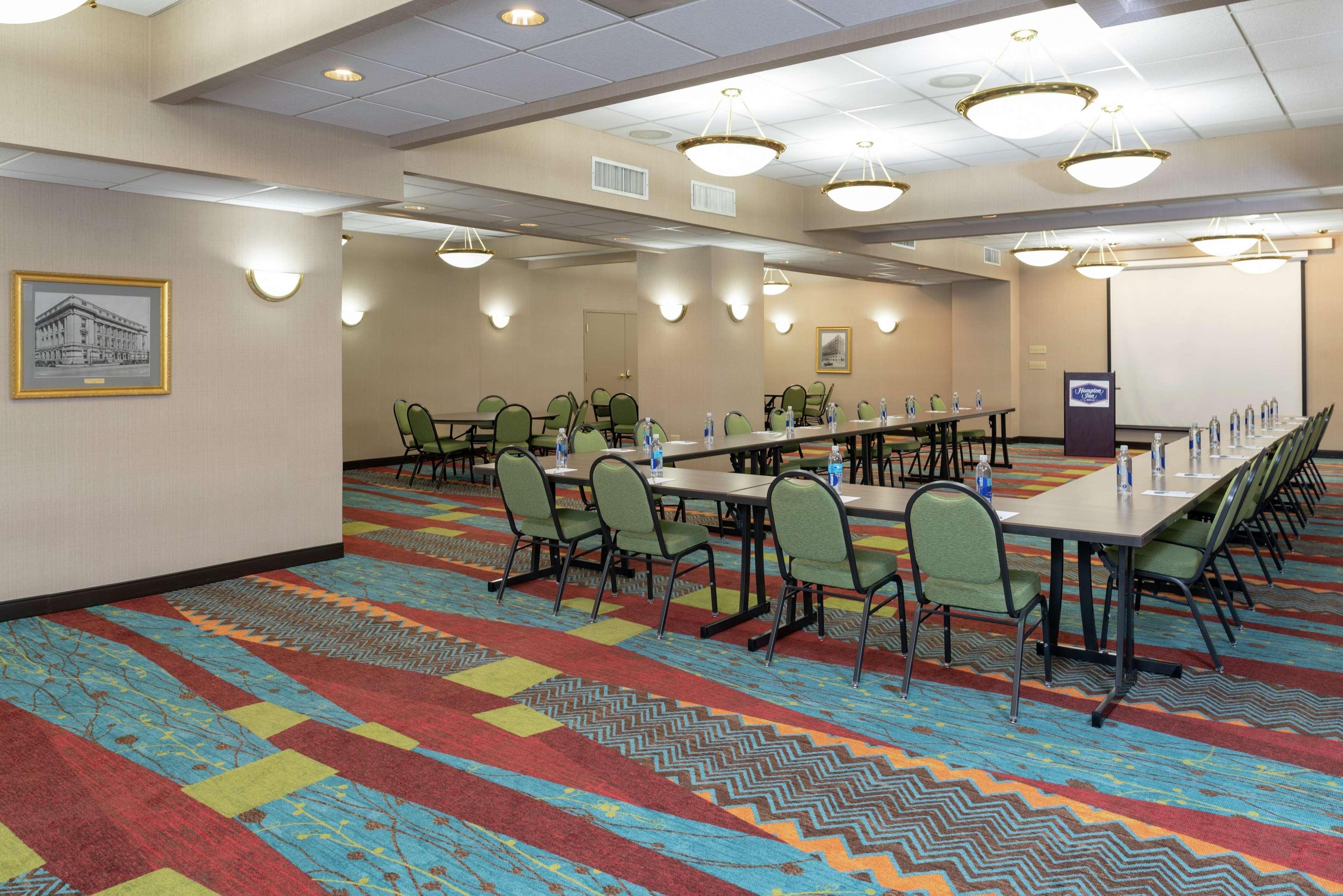 Hampton Inn Indianapolis Downtown Across From Circle Centre Afaceri foto