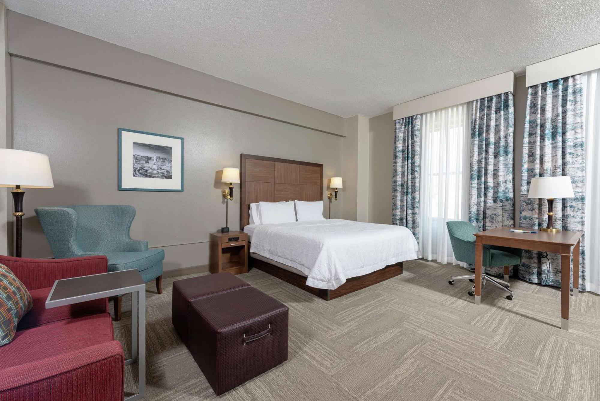 Hampton Inn Indianapolis Downtown Across From Circle Centre Exterior foto